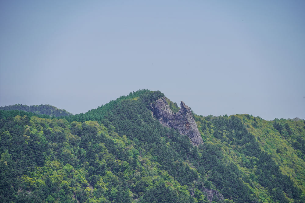 烏帽子岩